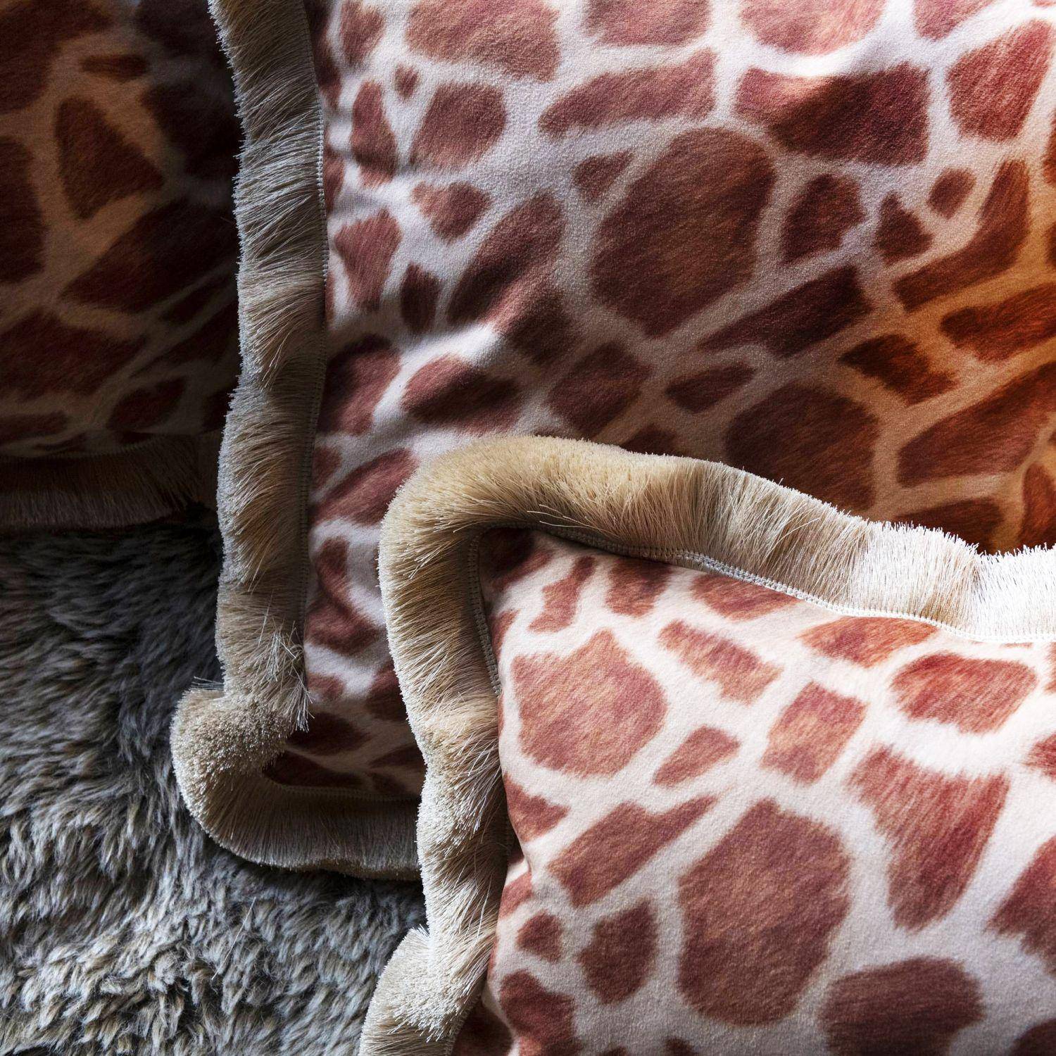 Housse de coussin en velours à franges motif Girafe